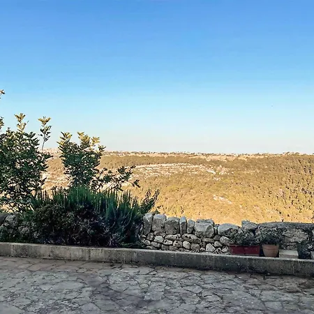 Holiday home Awesome In With Outdoor Swimming Pool Modica