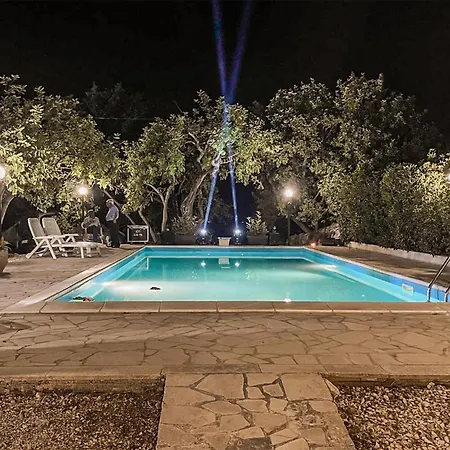 Awesome In With Outdoor Swimming Pool Modica